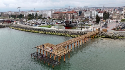 ALTINORDU AYIŞIĞI İSKELESİ YENİLENİYOR