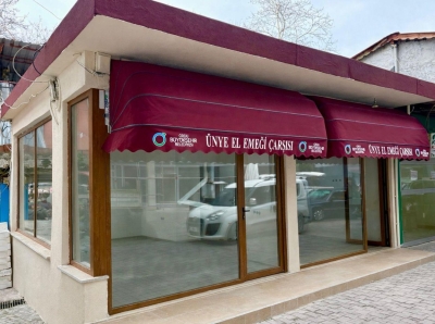 ÜNYE EL EMEĞİ ÇARŞISI YENİLENDİ