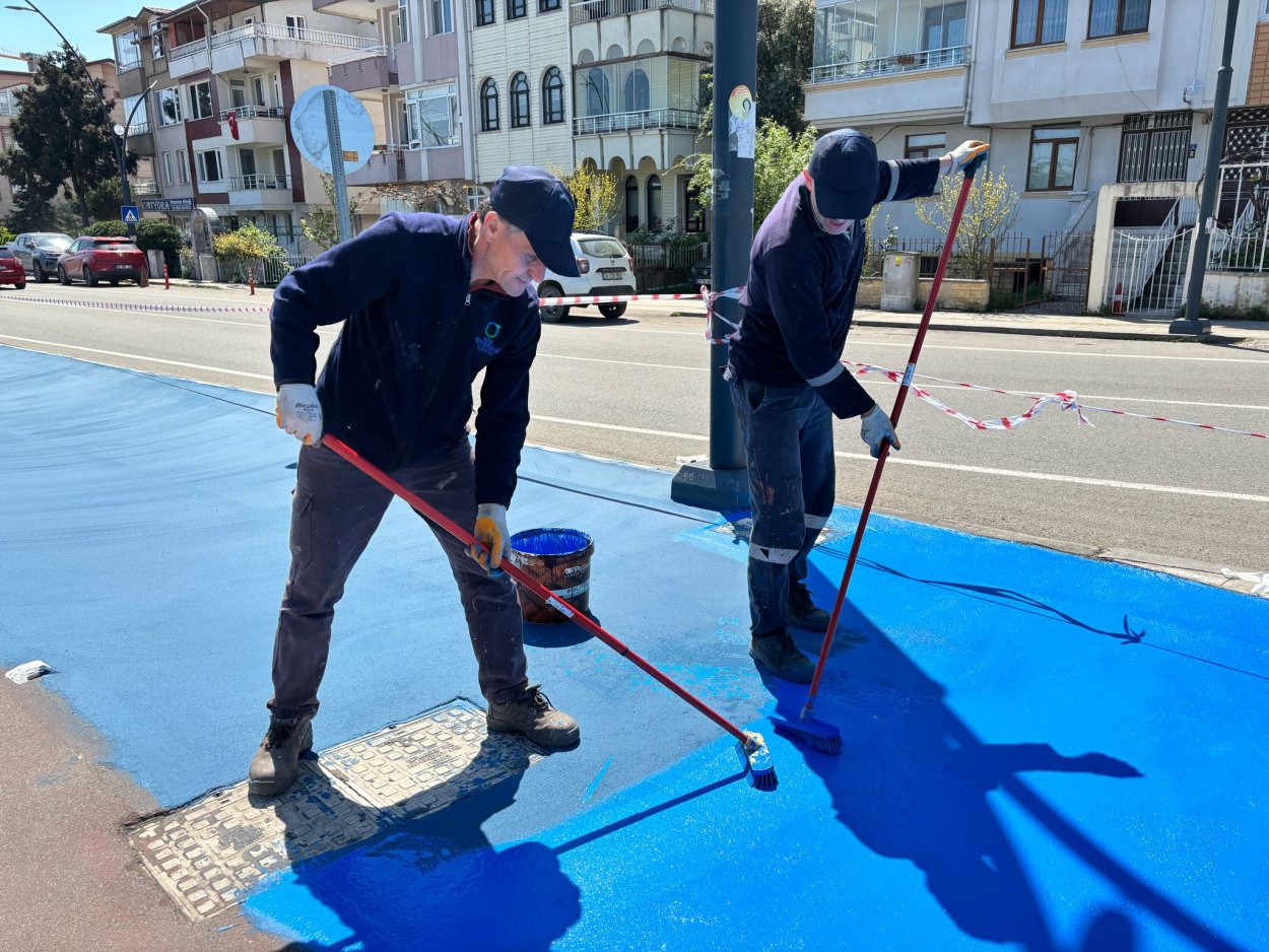 ALTINORDU’NUN BİSİKLET VE KOŞU YOLLARI YENİLENİYOR