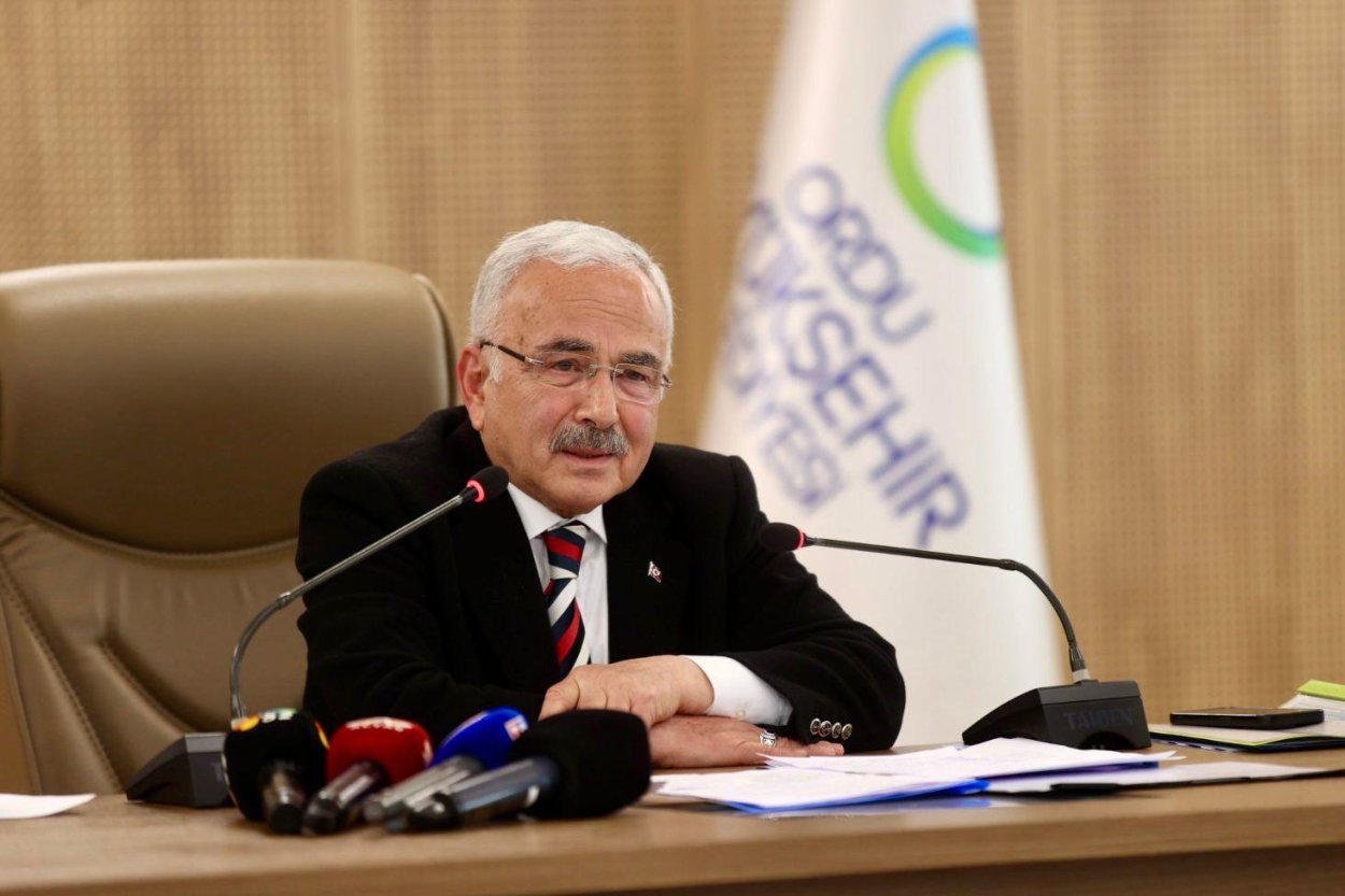 BAŞKAN HİLMİ GÜLER’DEN AÇIKLAMALAR