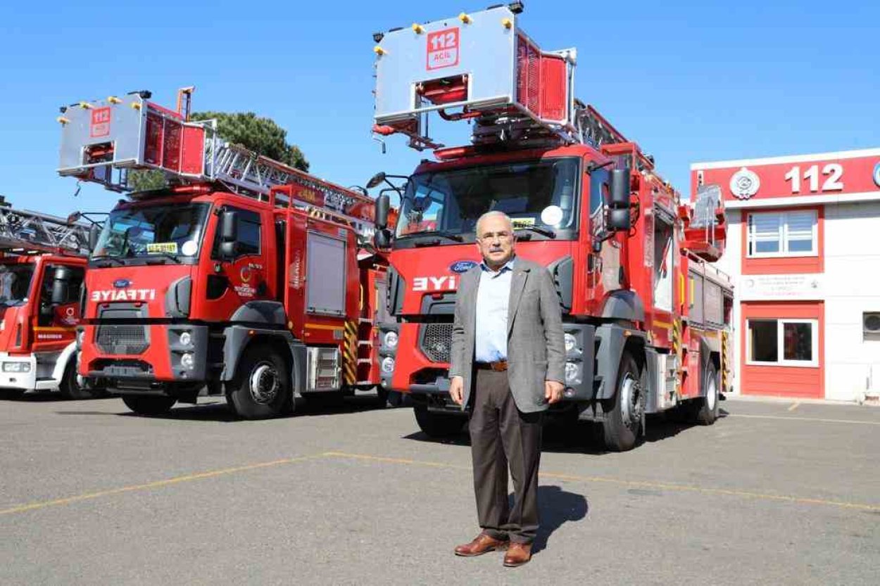 BÜYÜKŞEHİR BELEDİYESİNİN ARAÇ FİLOSU HER GEÇEN GÜN GÜÇLENİYOR