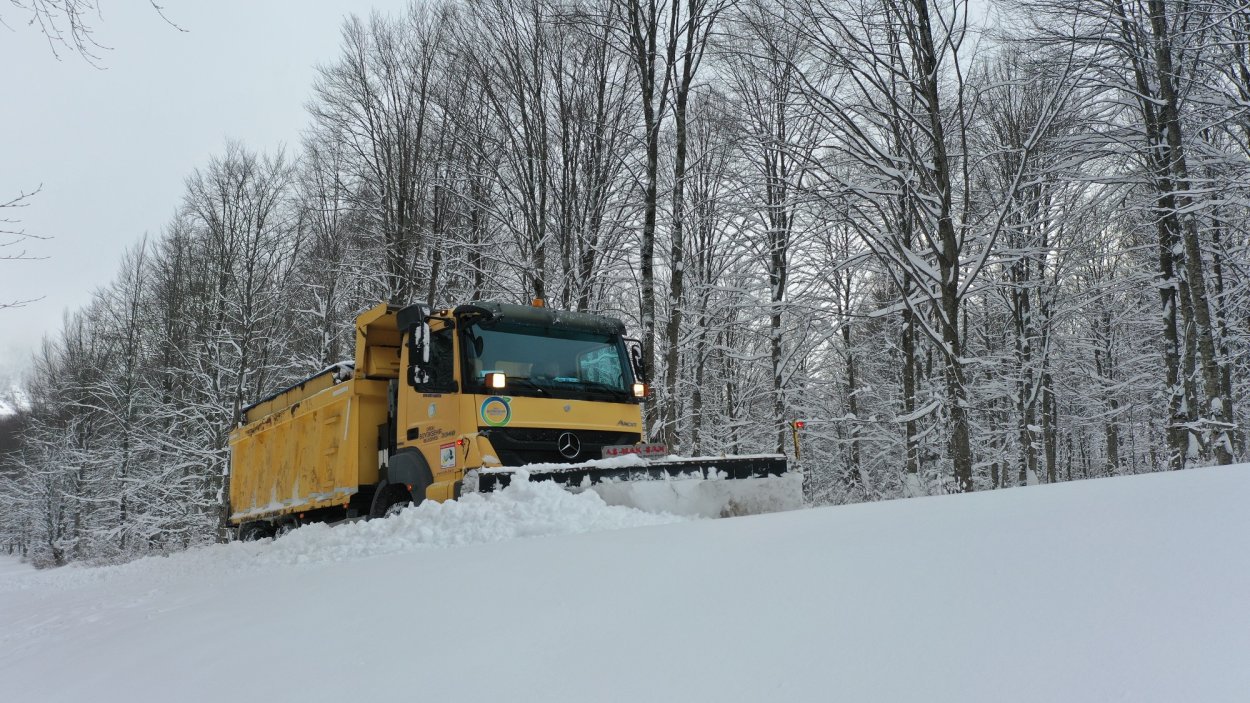 BÜYÜKŞEHİR KAR ESARETİNE İZİN VERMİYOR