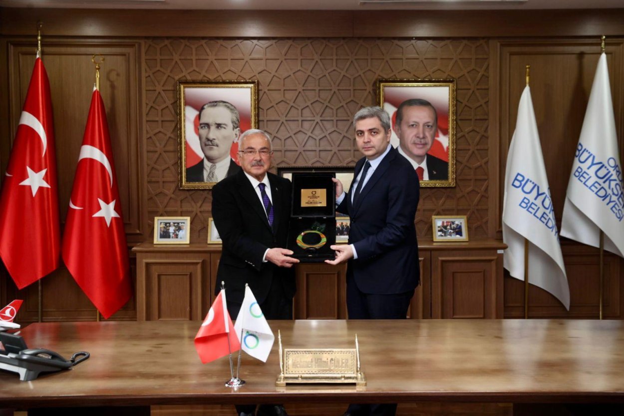 GÜRCİSTAN’IN ANKARA BÜYÜKELÇİSİ ARCHİL KALANDİA’DAN BAŞKAN GÜLER’E ZİYARET