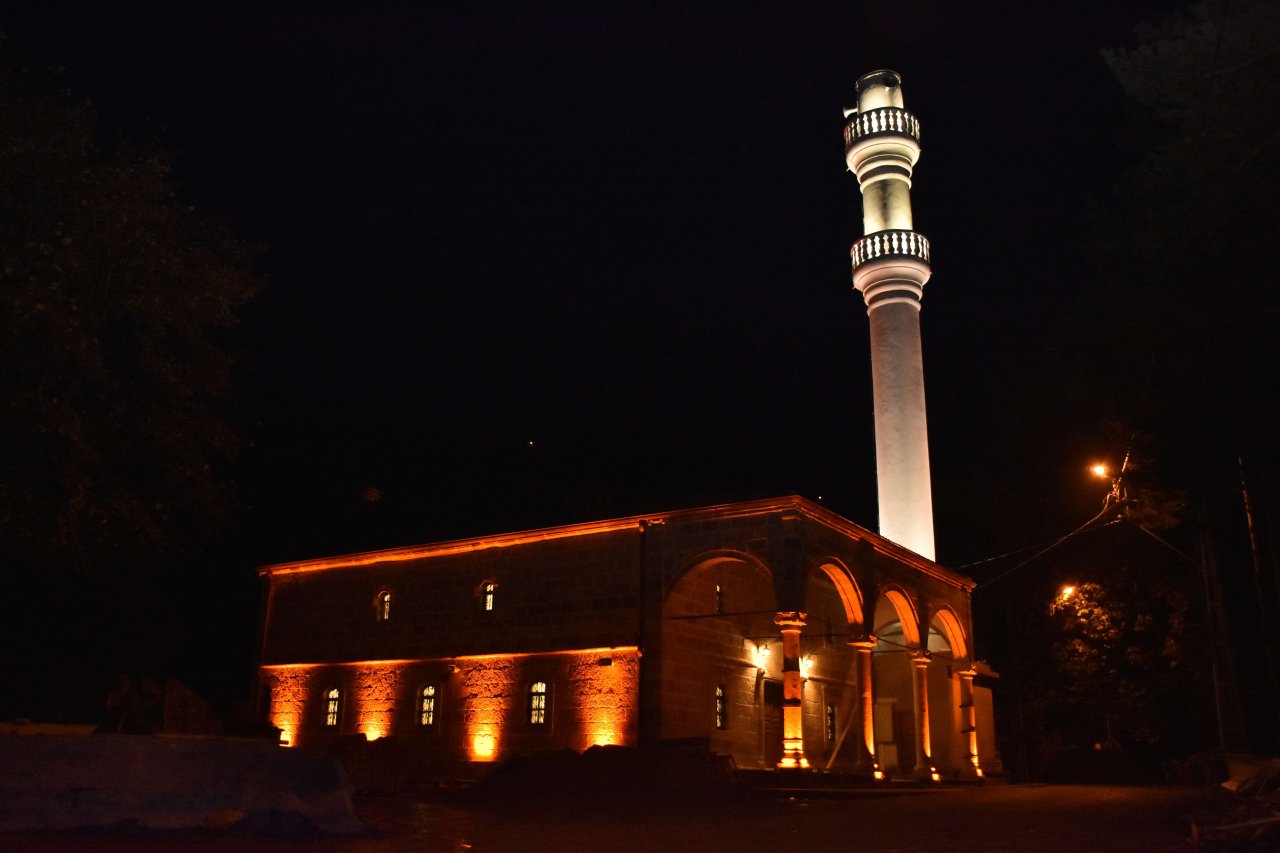 Kestane Cami Restorasyon Projesi